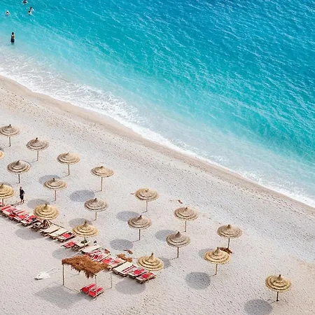 Santorini Wave Loft 2 아파트 Gjilek